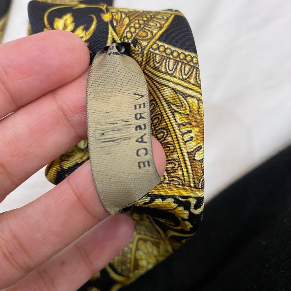 Versace tie - Picture 9 of 11